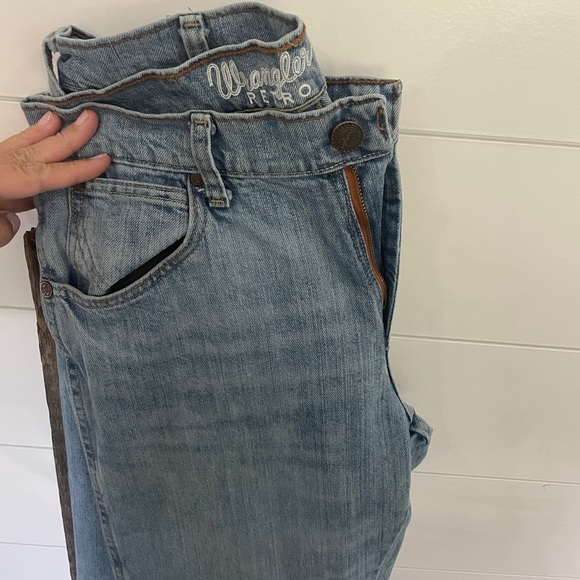 Men's Wrangler Retro® Relaxed Fit Bootcut Jean in Elmont - Los Vaqueros
